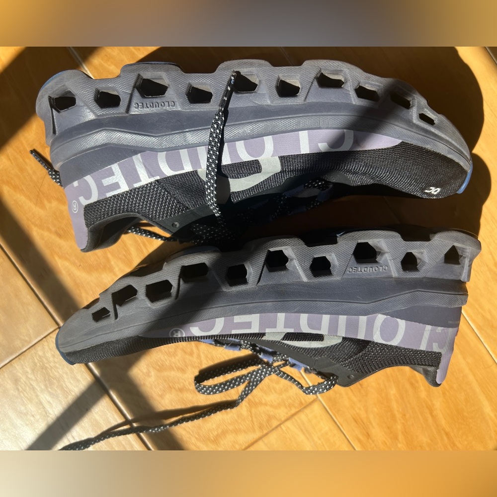 ON Cloud Monster Athletic Shoes
